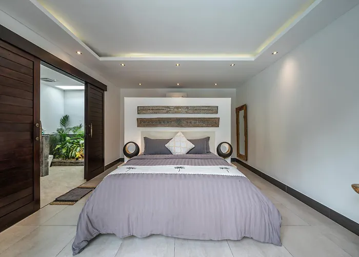 Villa Marlon - Sleek & Sophisticated 3 Bedroom In *