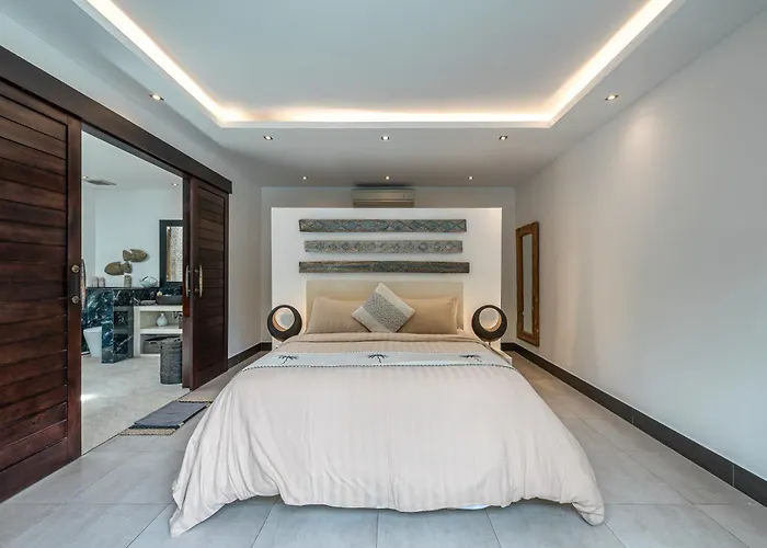 Marlon - Sleek & Sophisticated 3 Bedroom In