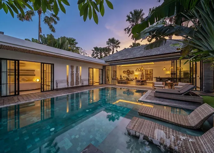 Marlon - Sleek & Sophisticated 3 Bedroom In Villa Seminyak (Bali)