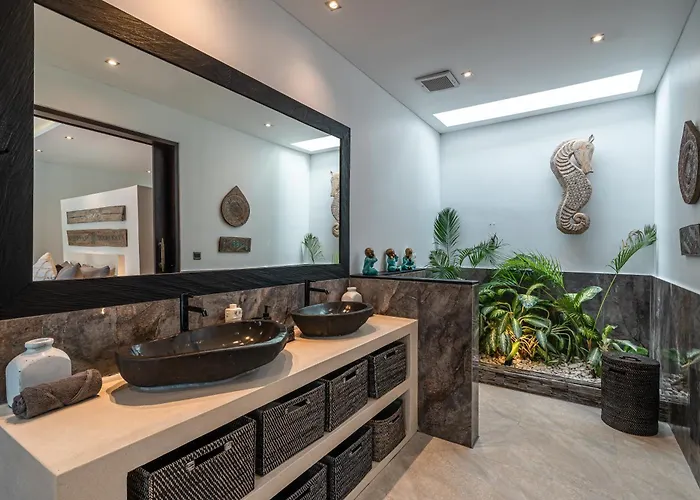 Marlon - Sleek & Sophisticated 3 Bedroom In