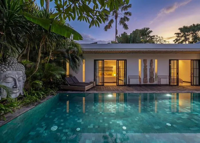 Marlon - Sleek & Sophisticated 3 Bedroom In Villa *