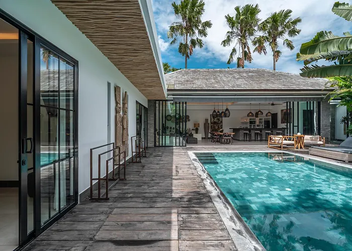 Marlon - Sleek & Sophisticated 3 Bedroom In Villa